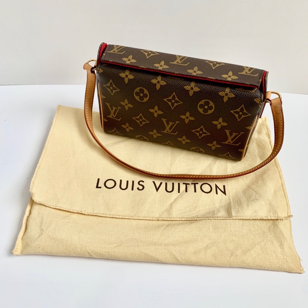Louis Vuitton Recital Pochette Prestine Condition